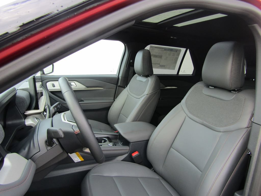 New 2027 Ford Explorer Active w/ Active Comfort Package AWD/4WD image 3