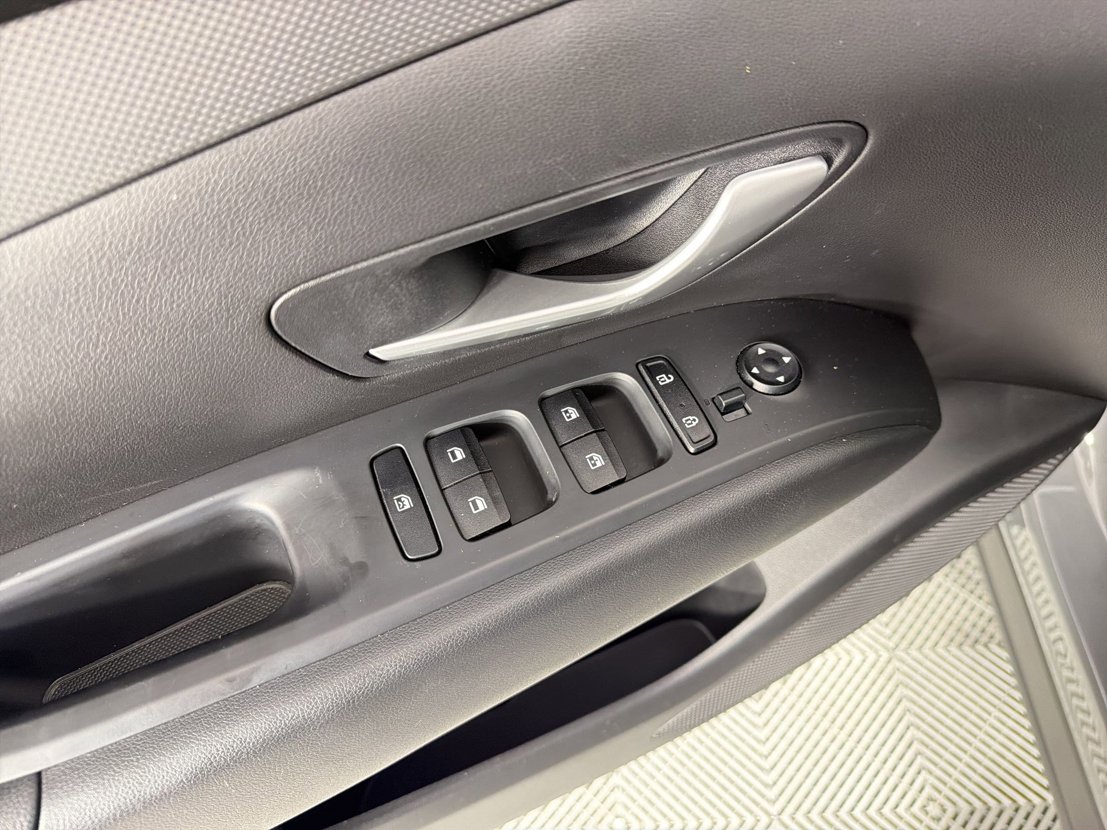 Used 2024 Hyundai Santa Cruz SEL image 20