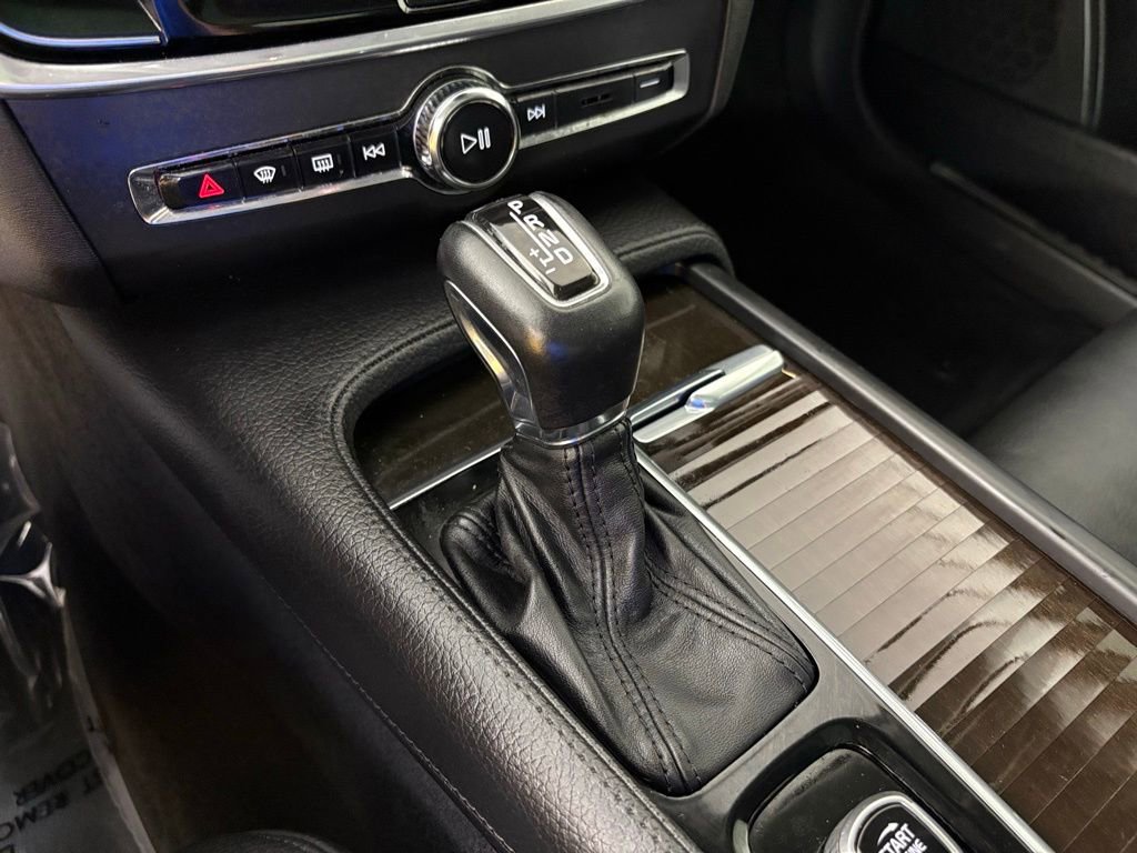 Used 2018 Volvo S90 T5 Momentum w/ Convenience Package image 28