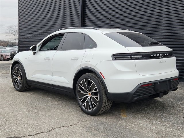 New 2025 Porsche Macan 4 Electric image 3