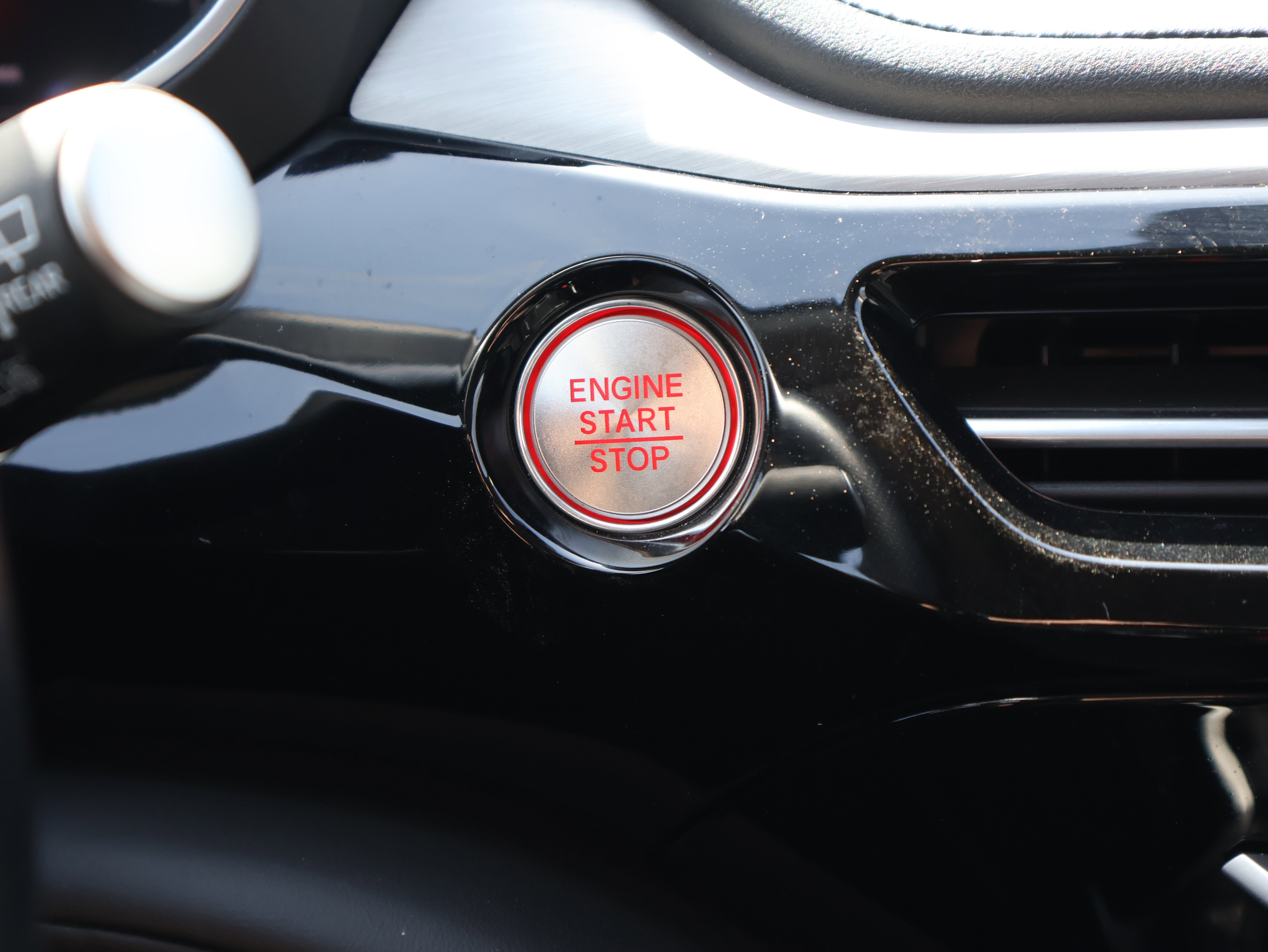 Used 2023 Acura MDX SH-AWD w/ Technology Package image 32