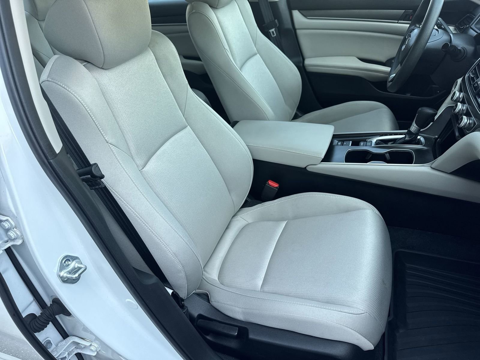 Used 2022 Honda Accord LX image 18