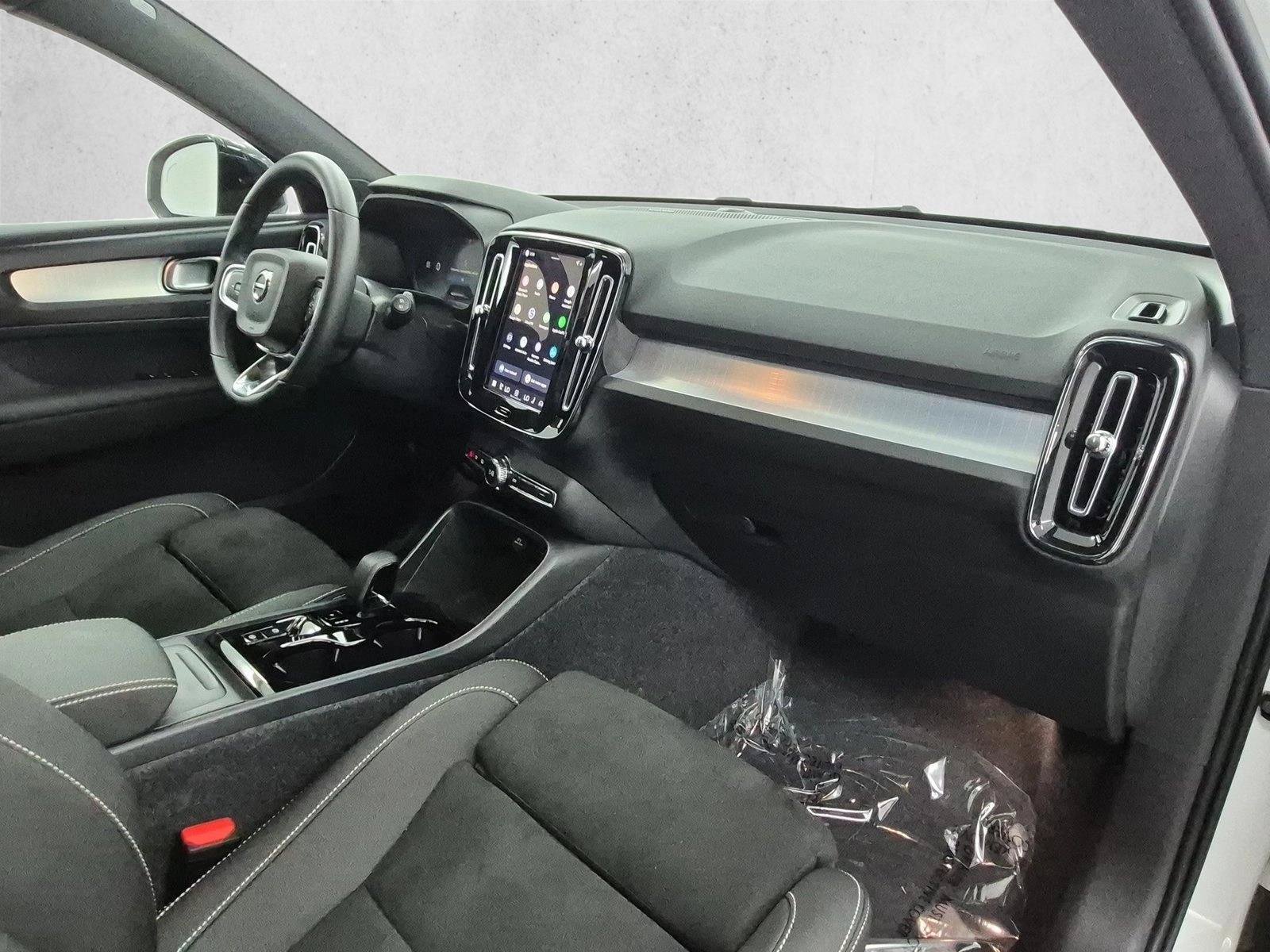 Used 2026 Volvo XC40 B5 Ultra AWD/4WD image 26