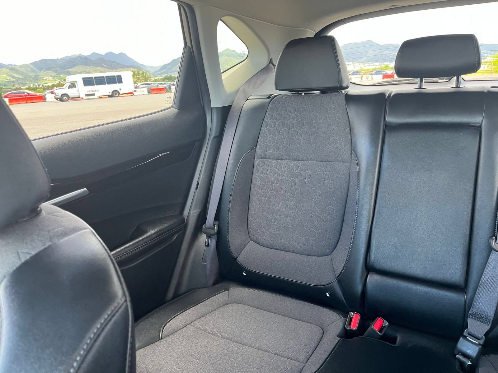 Used 2025 Kia Seltos S FWD image 33