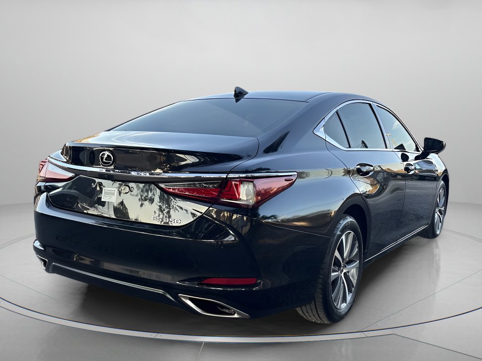 Used 2021 Lexus ES 350 w/ Premium Package image 3