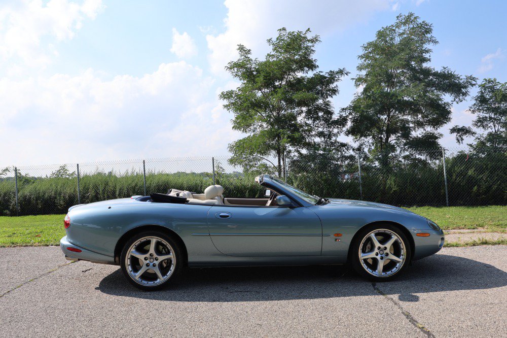 Used 2003 Jaguar XK8 Convertible RWD image 3