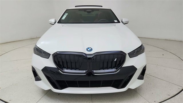 Used 2025 BMW i5 eDrive40i w/ M Sport Package image 2