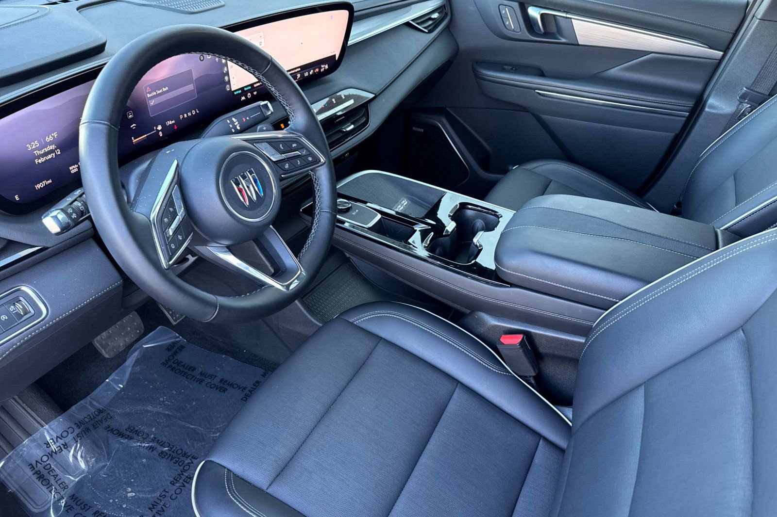 Used 2025 Buick Enclave Preferred image 9