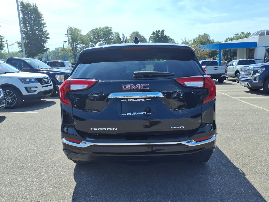 Used 2023 GMC Terrain Denali AWD/4WD image 6