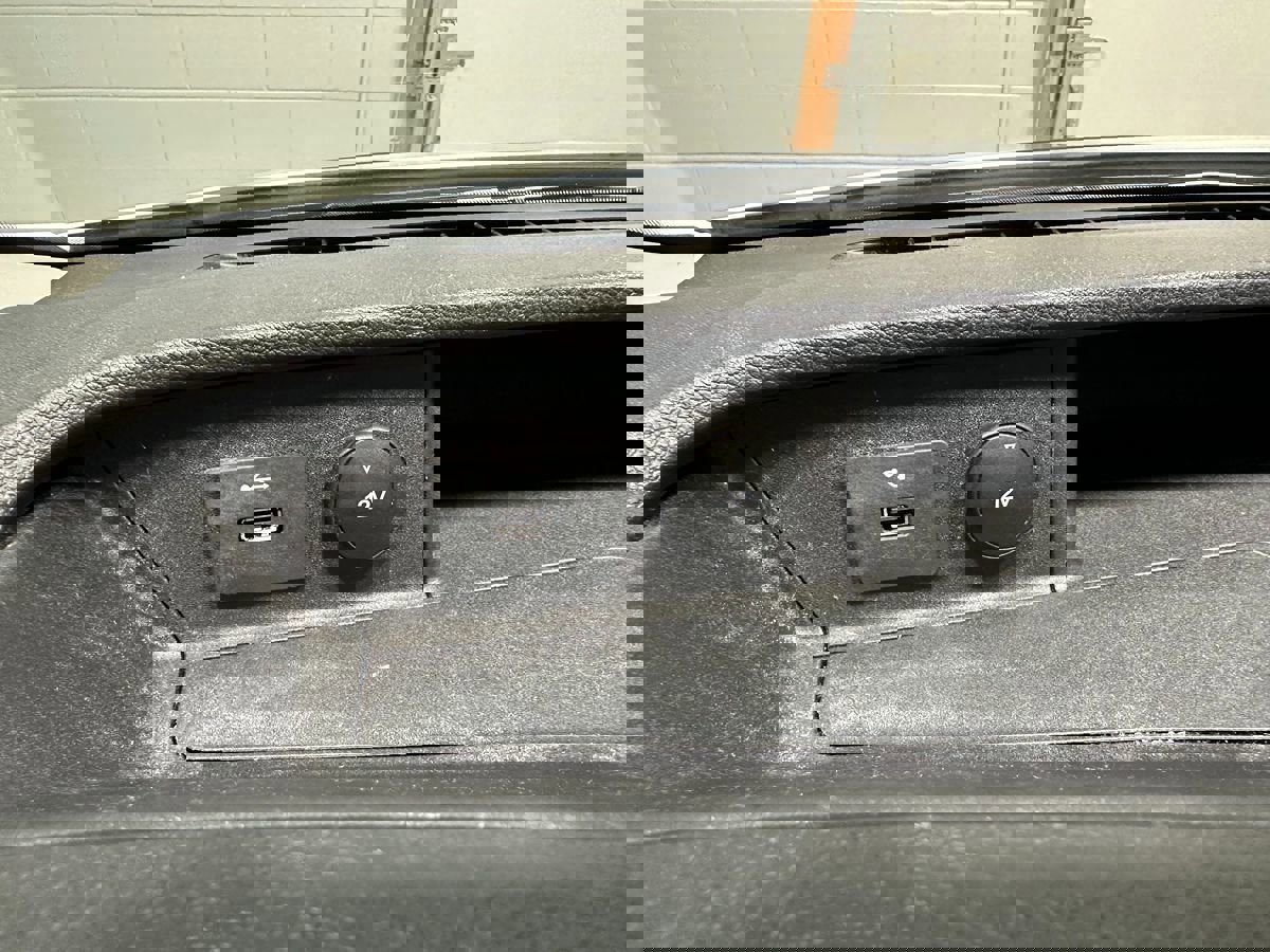 Used 2024 Ford Transit 250 148 High Roof image 27