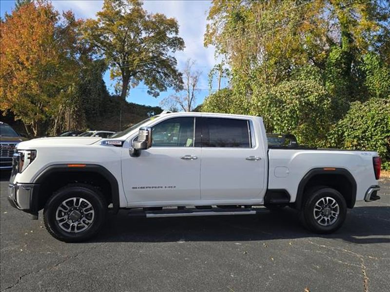 New 2026 GMC Sierra 2500 SLT w/ SLT Premium Package image 18