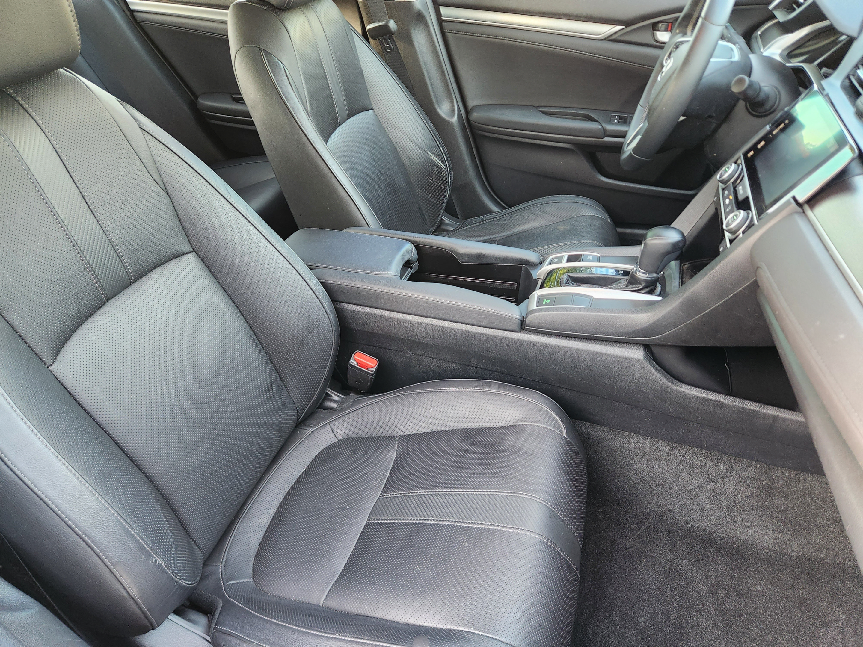 Used 2016 Honda Civic Touring image 7