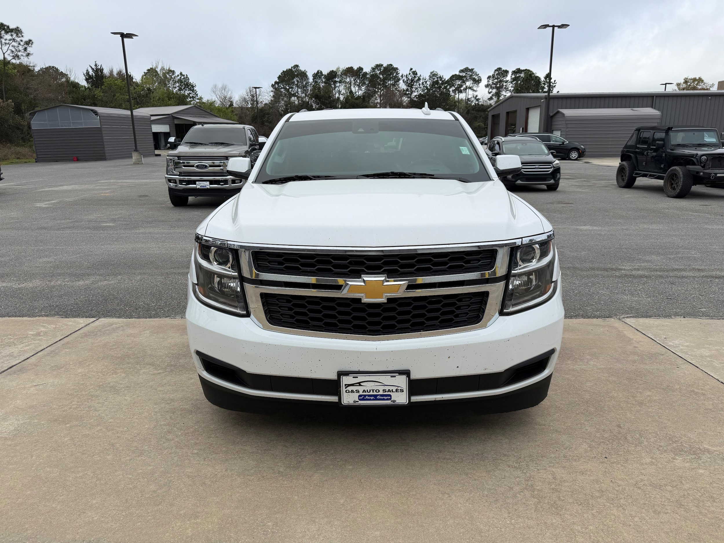Used 2019 Chevrolet Suburban LT AWD/4WD image 2
