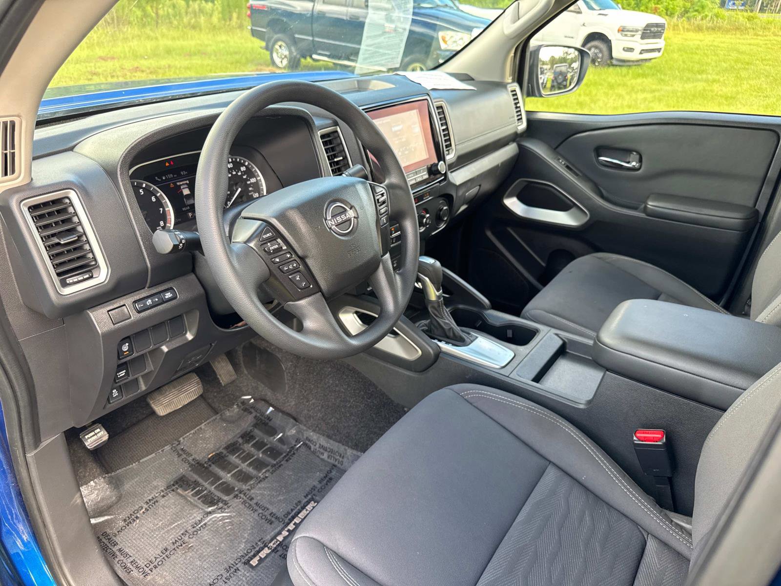 Used 2024 Nissan Frontier SV w/ Technology Package image 21