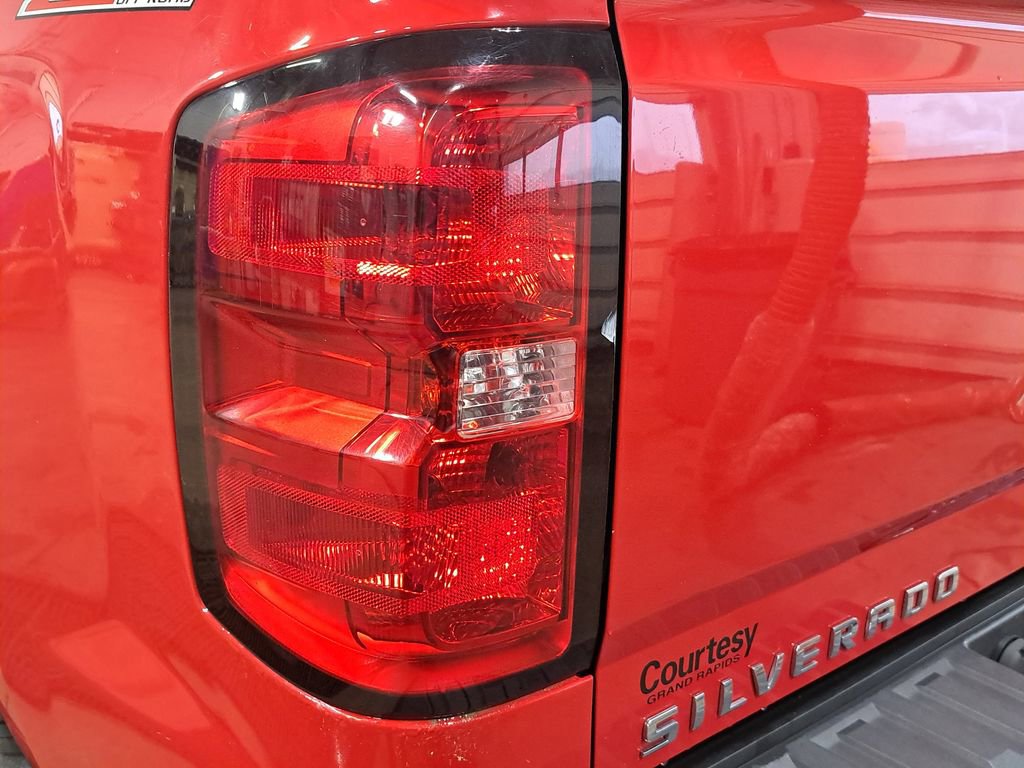 Used 2016 Chevrolet Silverado 1500 LT w/ All Star Edition image 32