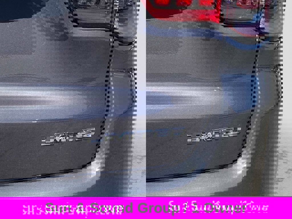 Used 2024 Jeep Compass Limited w/ Sun and Sound Group image 5