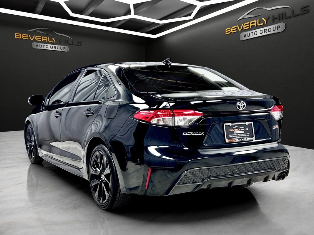 Used 2020 Toyota Corolla SE FWD image 3