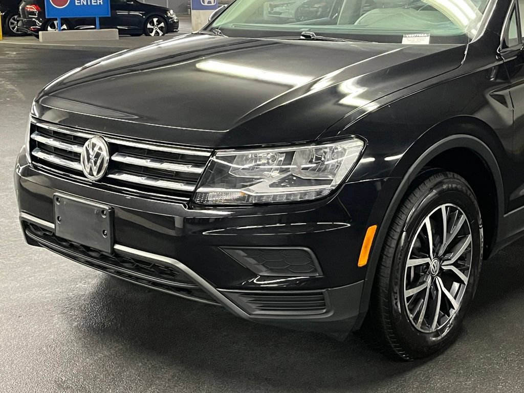Used 2019 Volkswagen Tiguan SE w/ Panoramic Sunroof Package AWD/4WD image 36