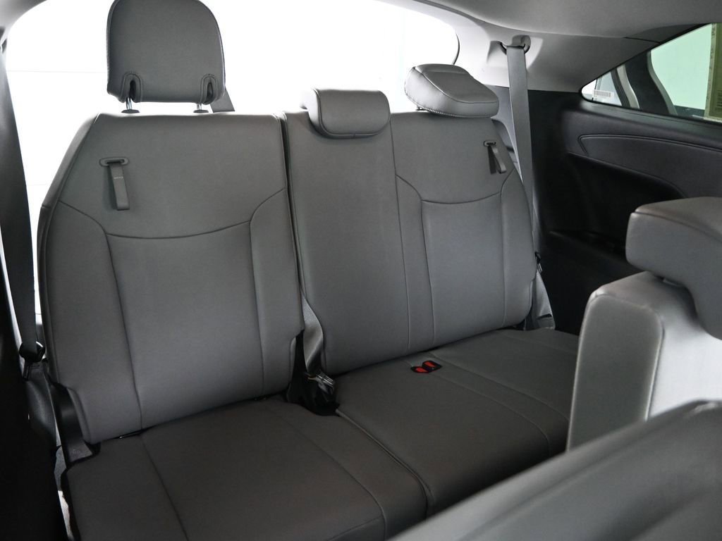 Used 2025 Toyota Sienna XLE image 13