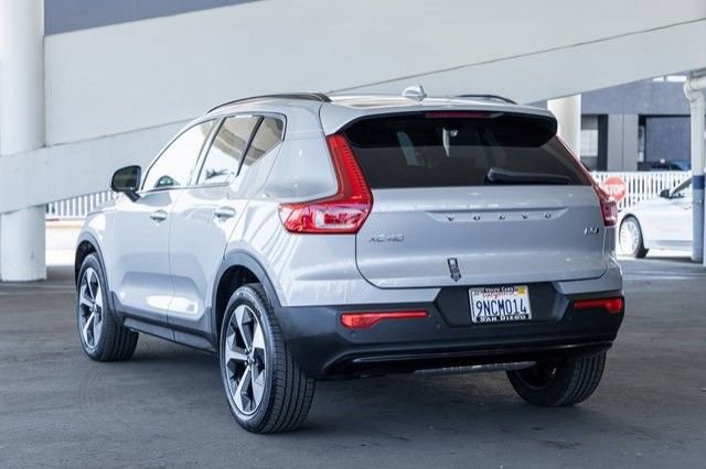 New 2025 Volvo XC40 B5 Plus AWD/4WD image 23