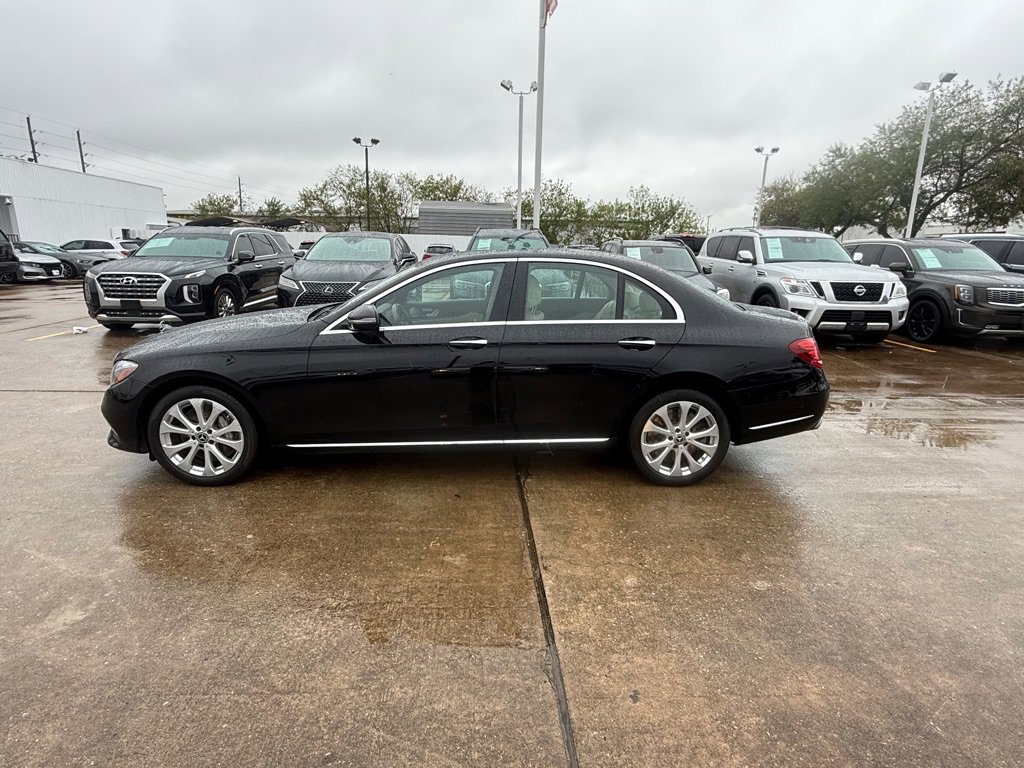 Used 2018 Mercedes-Benz E 400 4MATIC Sedan image 19