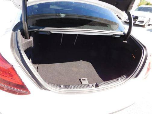 Used 2019 Mercedes-Benz C 300 Sedan image 11