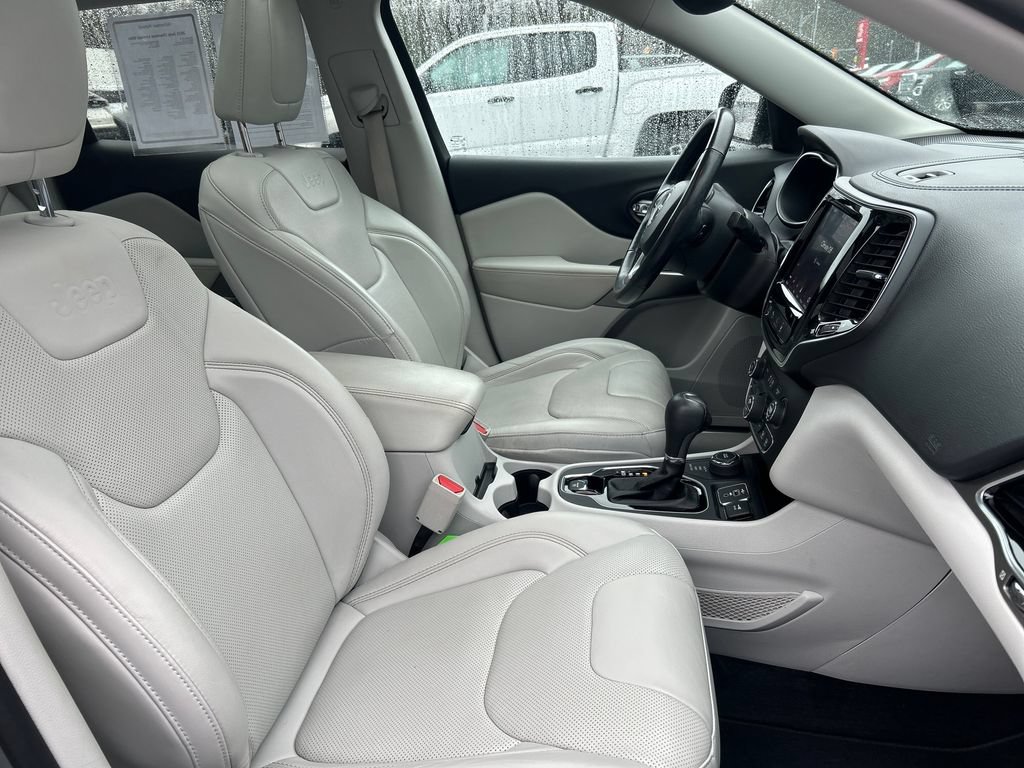 Used 2021 Jeep Cherokee Limited AWD/4WD image 15