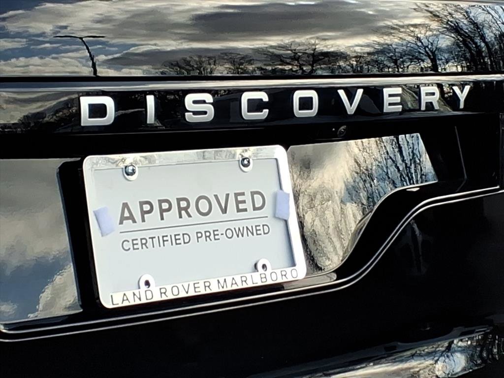 Certified 2025 Land Rover Discovery S image 20