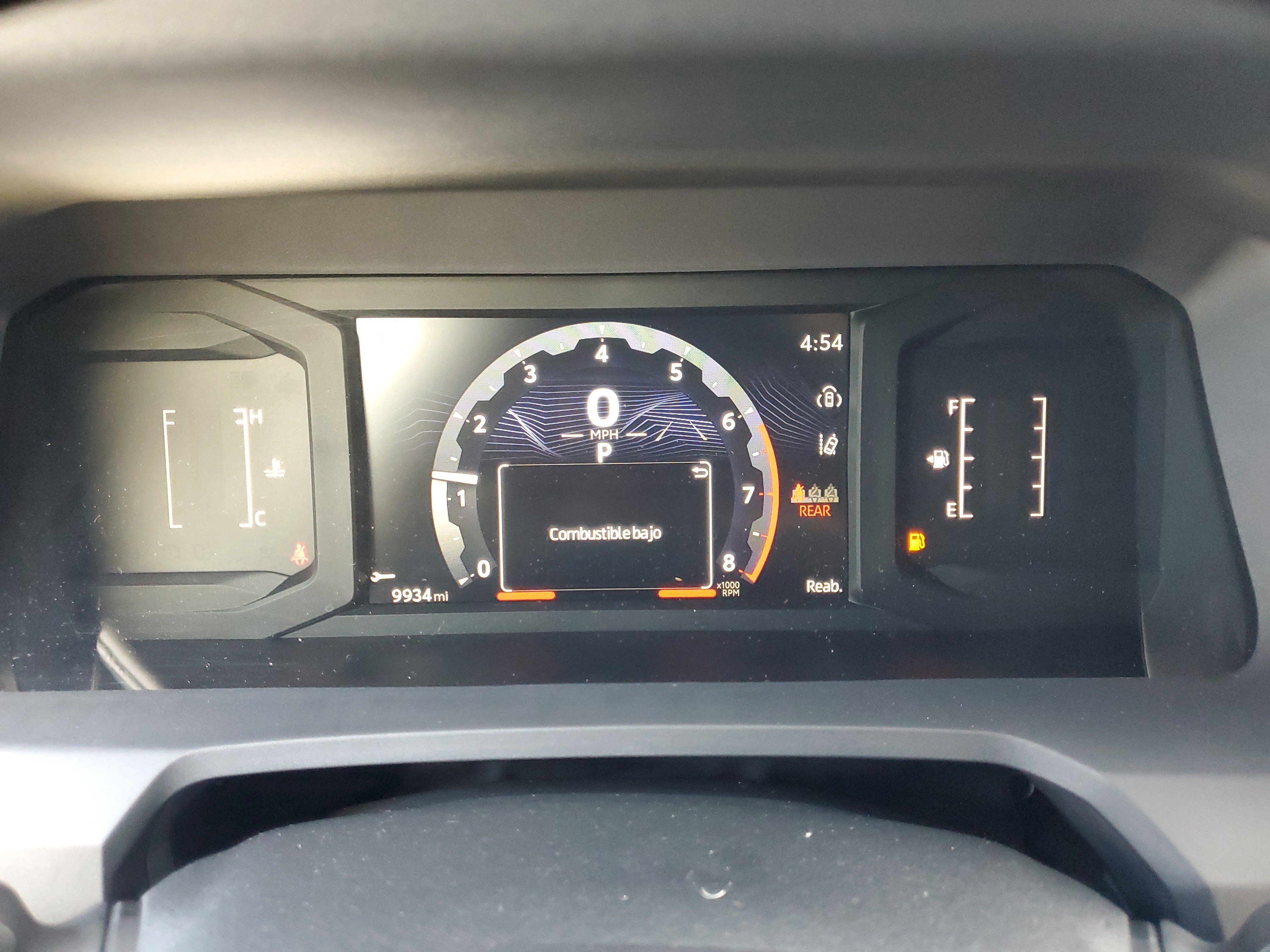 Used 2025 Toyota Tacoma SR AWD/4WD image 17