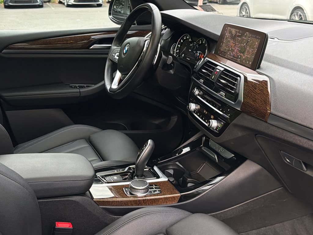 Used 2019 BMW X3 xDrive30i w/ Driving Assistance Package AWD/4WD image 16