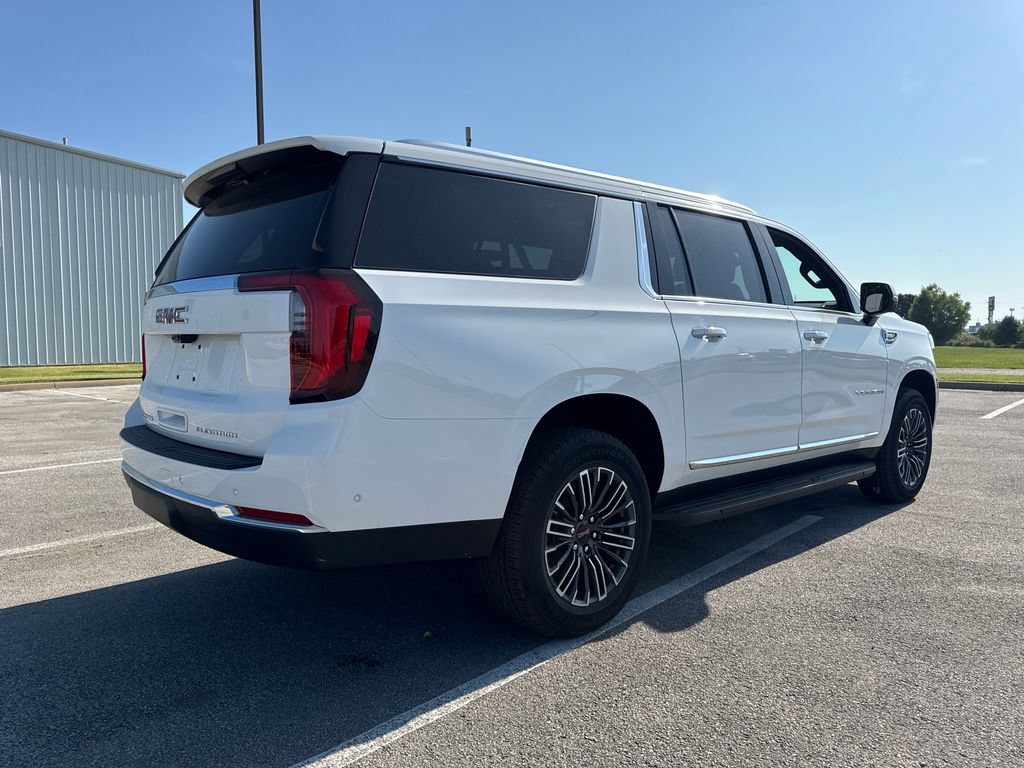 New 2026 GMC Yukon XL Elevation AWD/4WD image 6