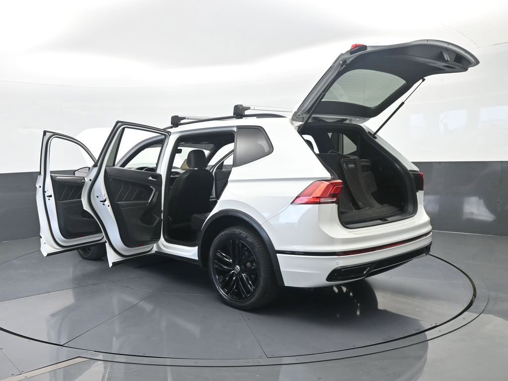 Used 2022 Volkswagen Tiguan SE R-Line image 73
