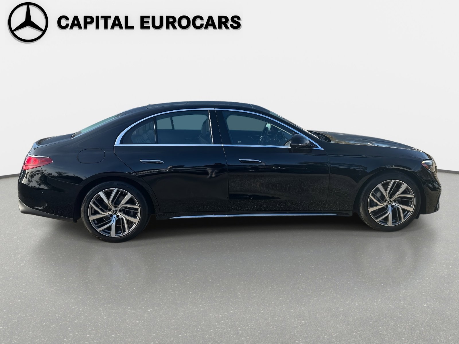 Used 2025 Mercedes-Benz E 350 Sedan image 4