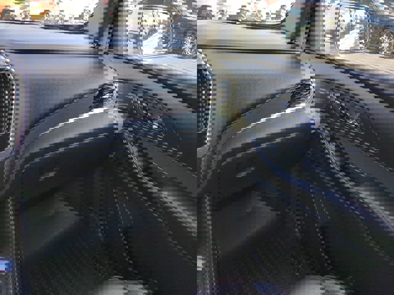 Certified 2023 Chevrolet Traverse High Country image 17