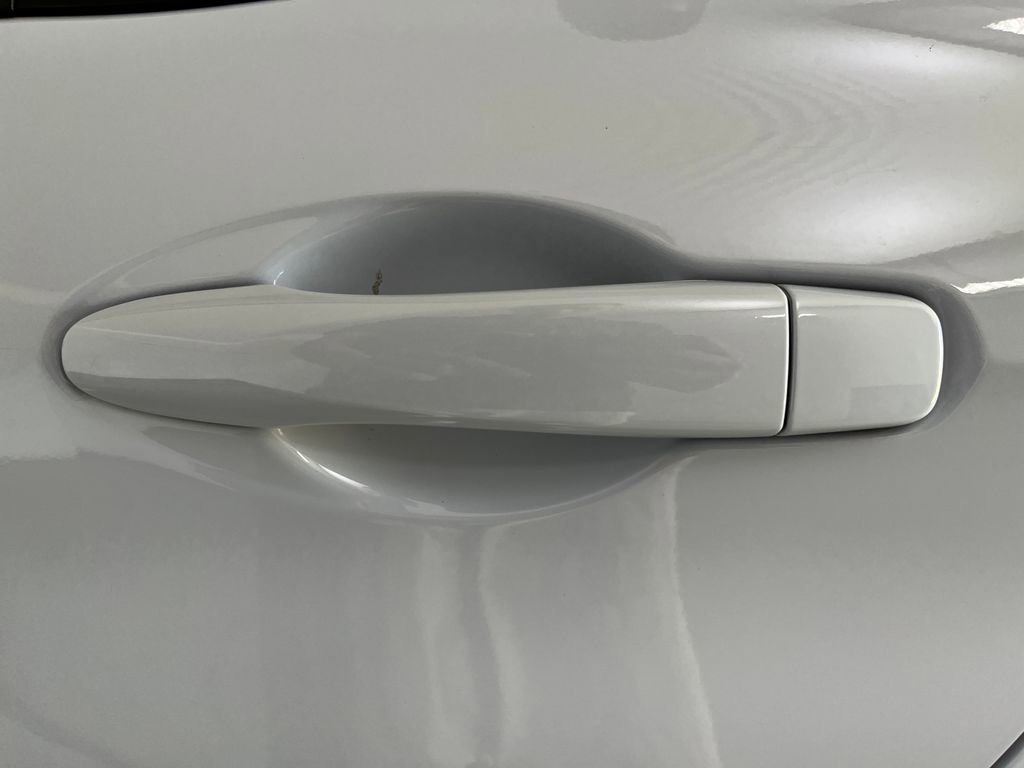 Used 2024 Nissan Versa SR w/ Trunk Package image 40