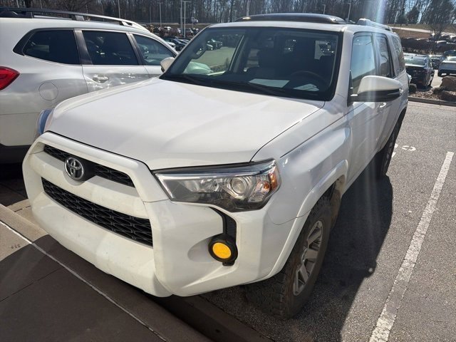 Used 2018 Toyota 4Runner 4WD image 3