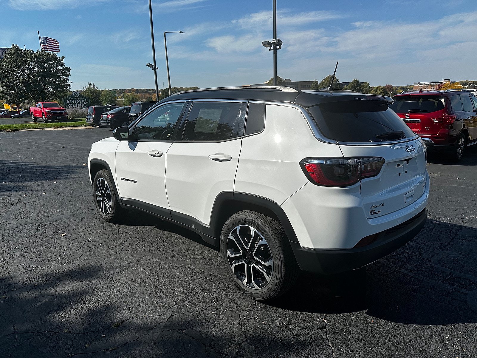Used 2023 Jeep Compass Limited AWD/4WD image 6
