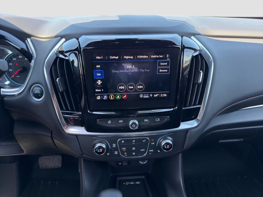 Used 2023 Chevrolet Traverse RS AWD/4WD image 16