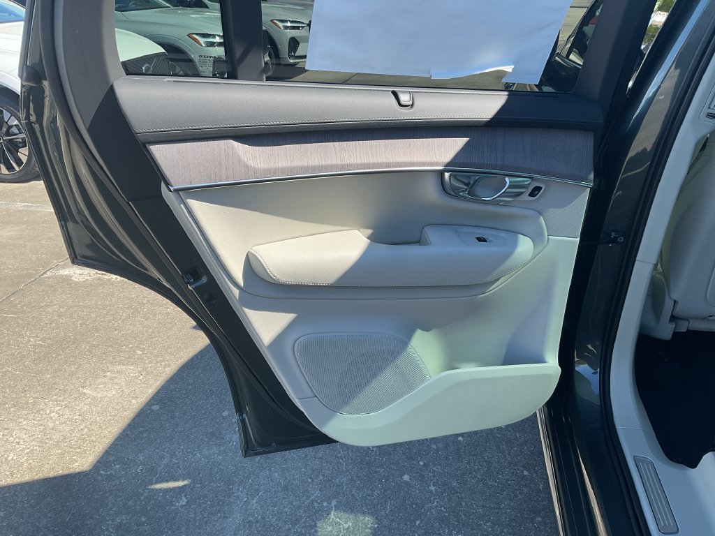 New 2027 Volvo XC90 B6 Ultra AWD/4WD image 13
