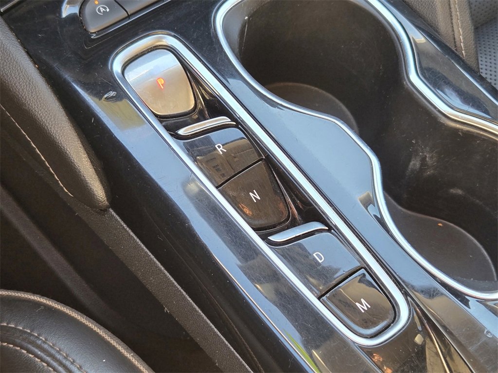 Used 2021 Buick Envision Essence w/ Technology Package I image 17