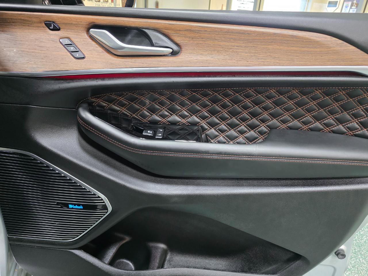 Used 2022 Jeep Grand Cherokee Summit image 29