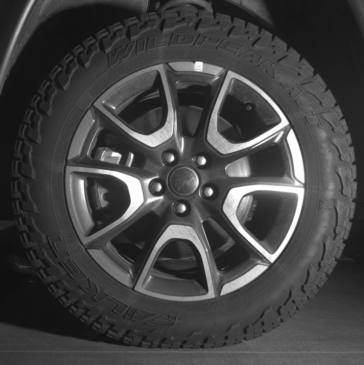 Used 2025 Jeep Compass Trailhawk AWD/4WD image 12