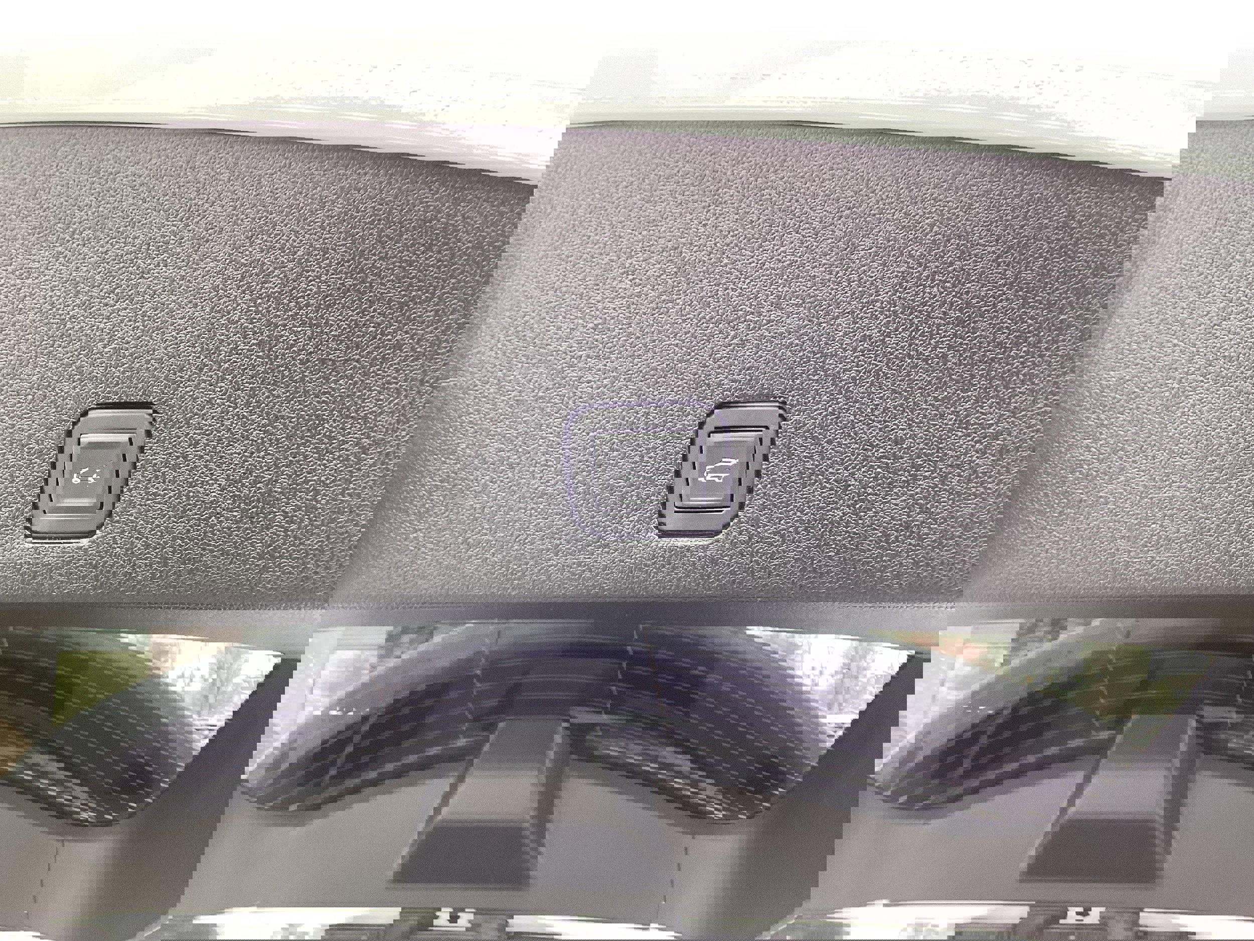 Used 2025 Cadillac XT6 Premium Luxury image 16