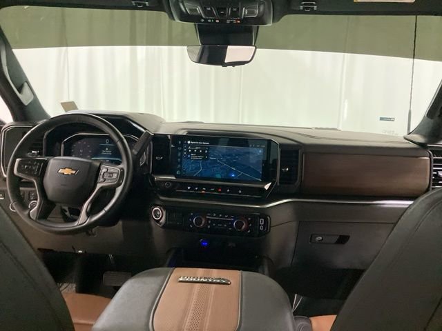 Used 2024 Chevrolet Silverado 3500 High Country w/ Technology Package image 26