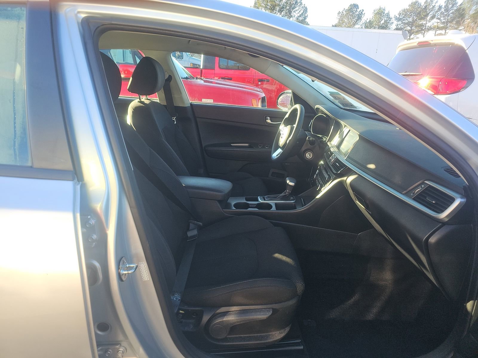 Used 2019 Kia Optima LX image 15