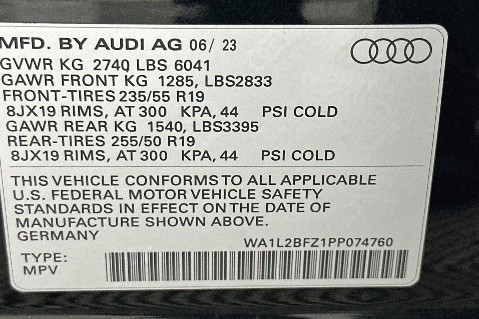Used 2023 Audi Q4 e-tron Premium Plus w/ Premium Plus AWD/4WD image 23