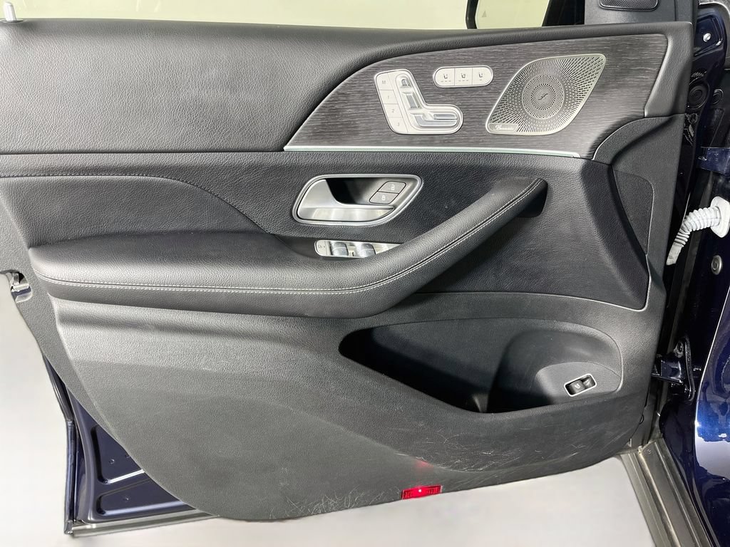 Used 2022 Mercedes-Benz GLS 450 4MATIC image 28