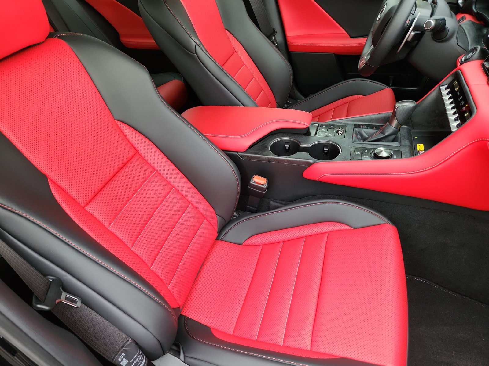 Used 2026 Lexus IS 350 F Sport w/ Technology Package RWD image 16