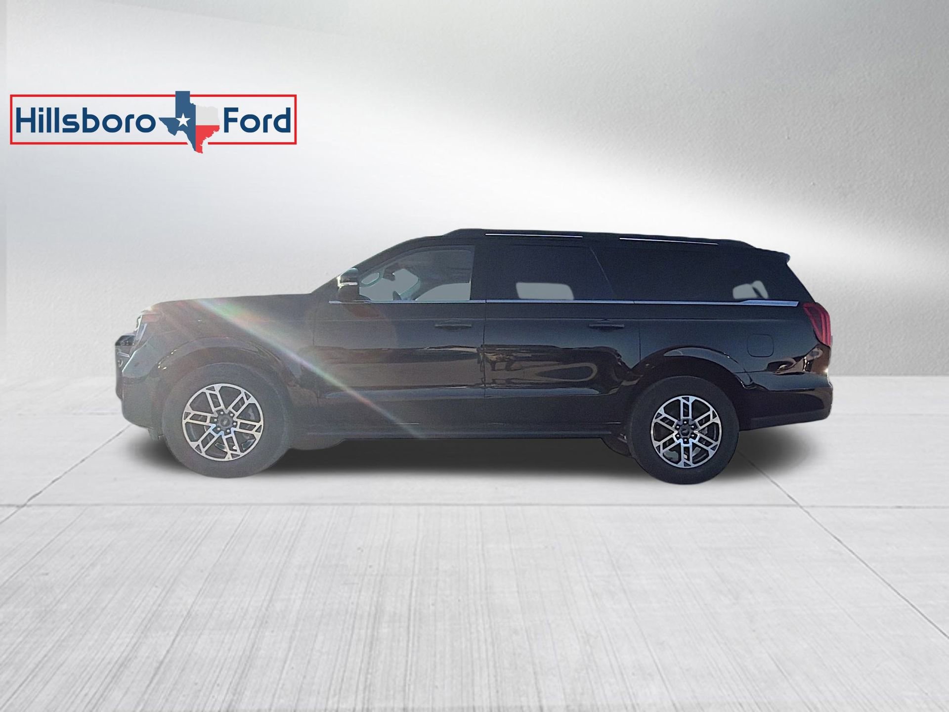New 2026 Ford Expedition Max Active RWD image 6