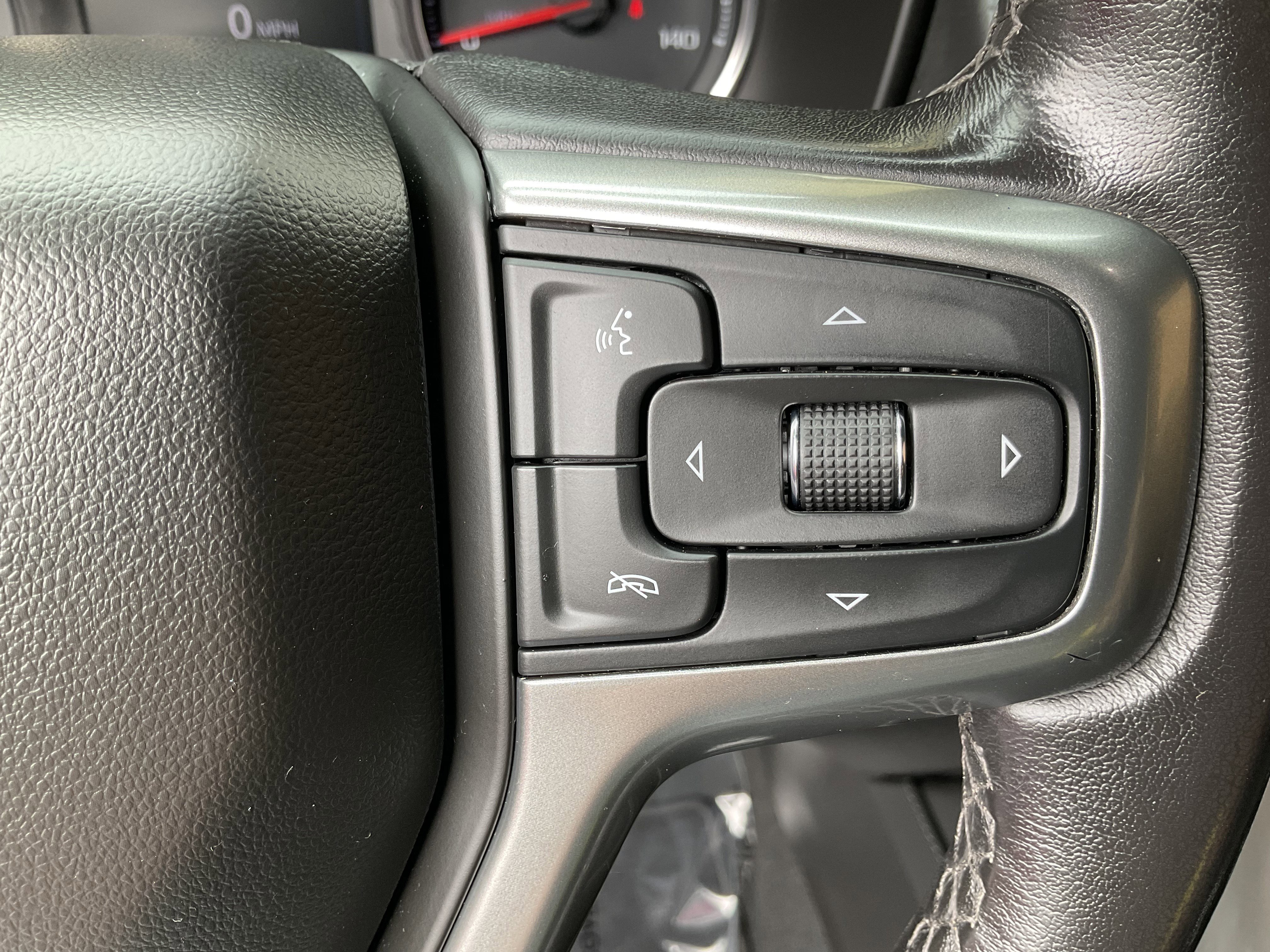 Used 2022 Chevrolet Suburban LS AWD/4WD image 29